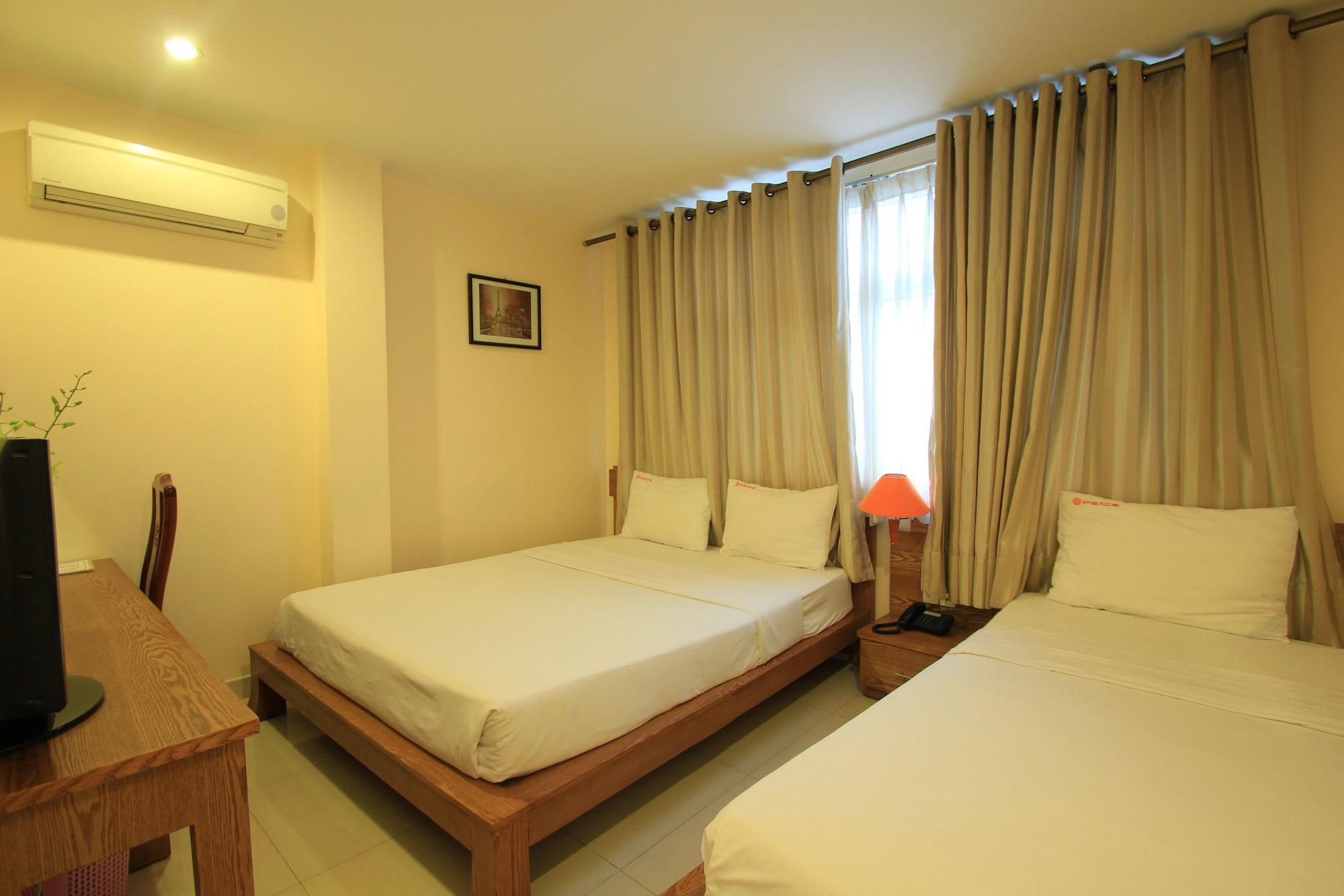 Ipeace Hotel Thành Pho Ho Chí Minh Esterno foto