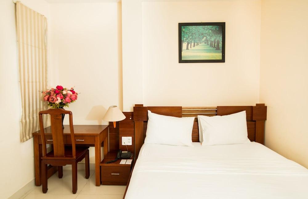Ipeace Hotel Thành Pho Ho Chí Minh Esterno foto